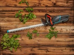 GARDENA Accu Heggenschaar ComfortCut 60/18V P4A Set -Buitentuin gardena accu heggenschaar comfortcut 60 18v p4a set 1500x1103 640af31a3b8eb l